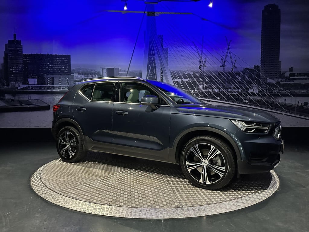 Volvo XC40 1.5 t5 recharge inscription expression