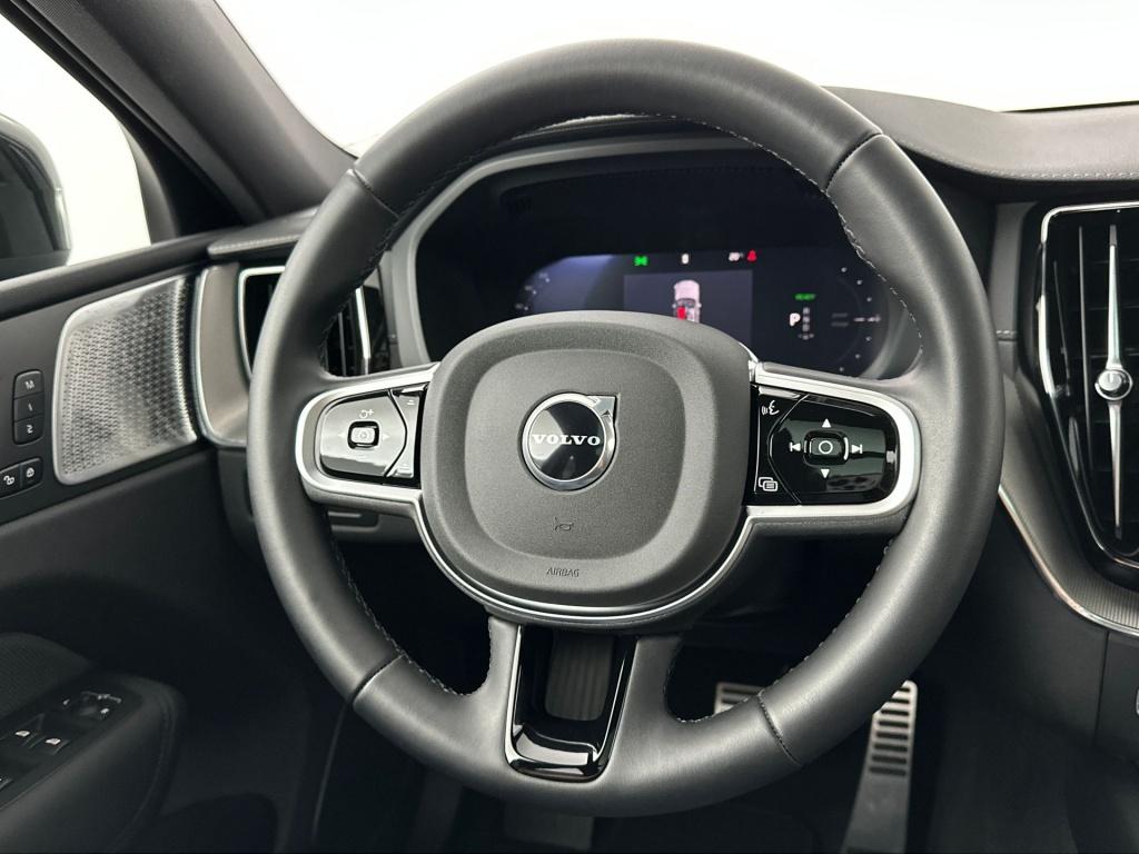Volvo XC60 polestar engineered recharge plug-in hybrid awd