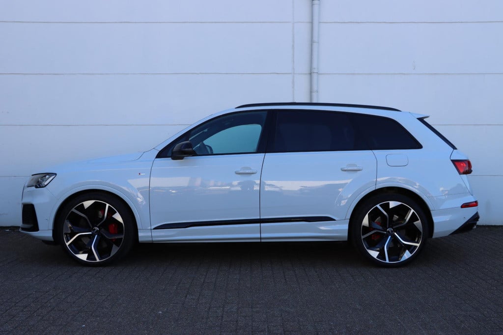 Audi Q7 60 tfsi e quattro pro line s competition 462pk tip