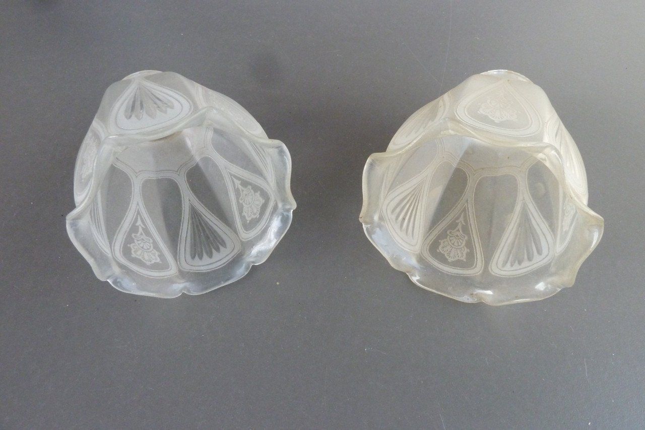 2 stuks oude, glazen lampenkappen vintage antiek