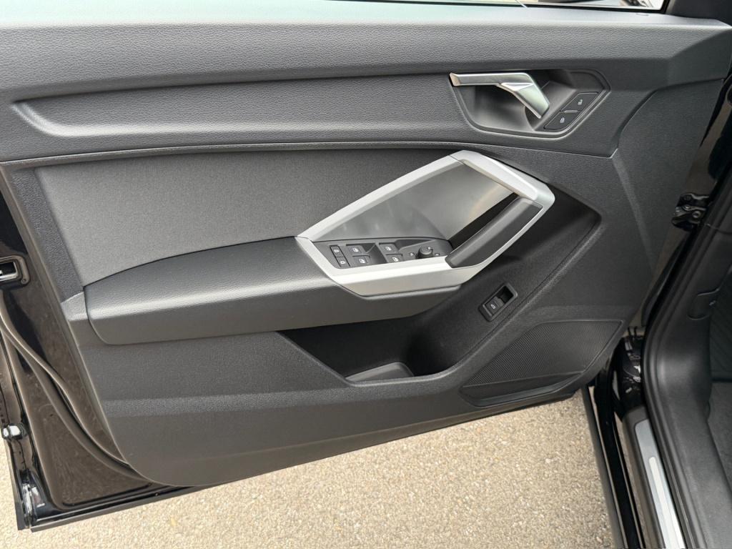 Audi Q3 35 tfsi 150pk s-tronic advanced | trekhaak | camera | keyless | ele