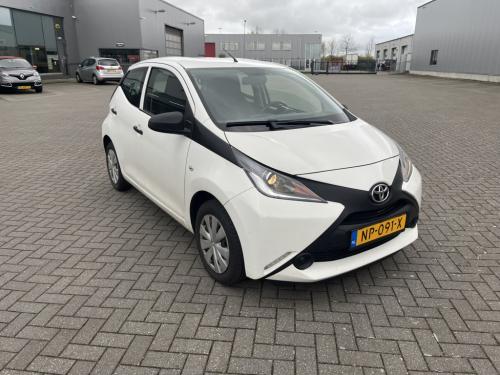 Toyota Aygo 1.0 vvt-i x-now 5 drs 54 dkm airco nl auto