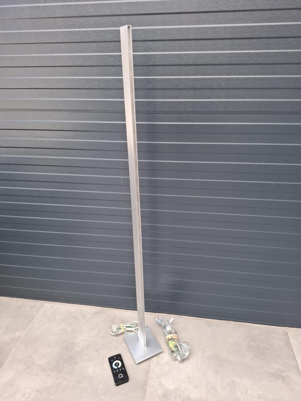 Prachtige vloerlamp originele van Paul Neuhaus.