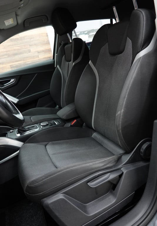 Audi Q2 30 tfsi sport | acc | led | pdc | parkassist |