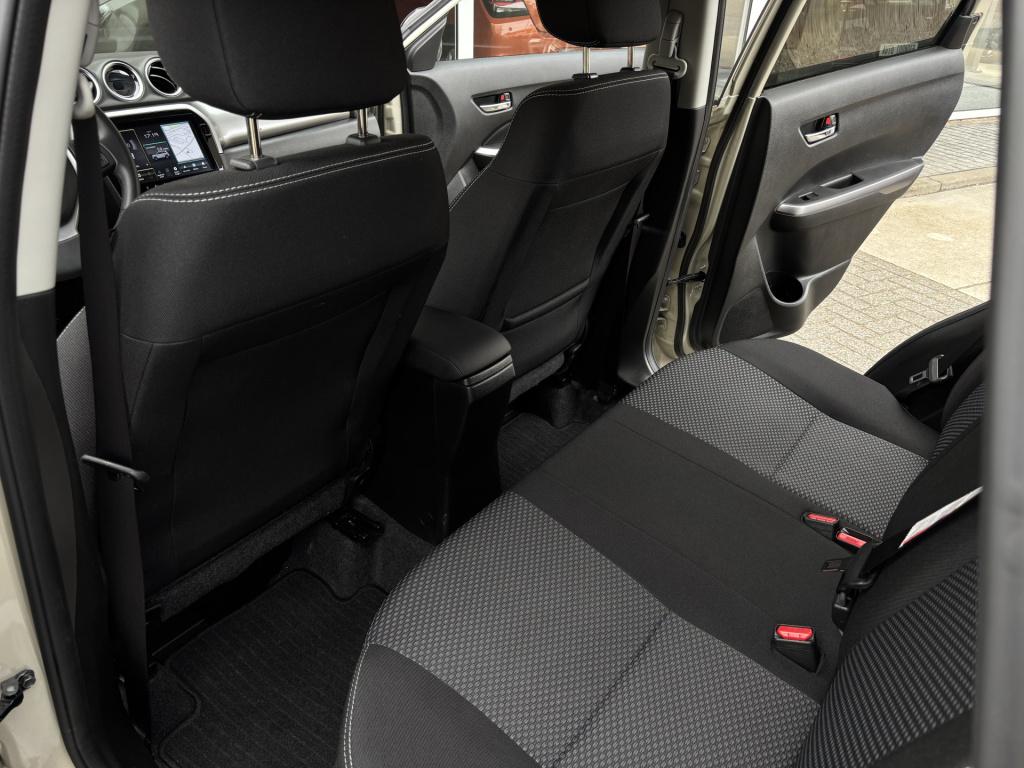 Suzuki Vitara 1.4 boosterjet smart hybrid select