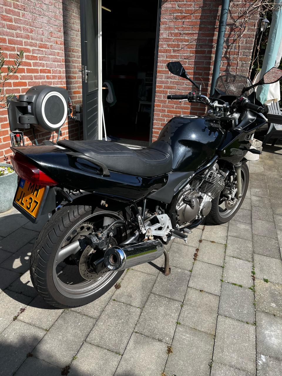 Yamaha XJ 600s Diversion toermotor 2003