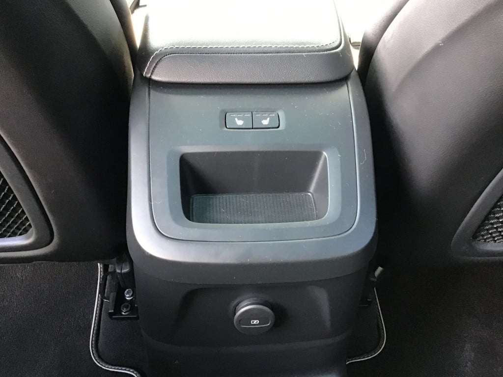 Volvo XC60 t8 390pk recharge r-design| adap.cruise| b&w sound| panodaktrekh