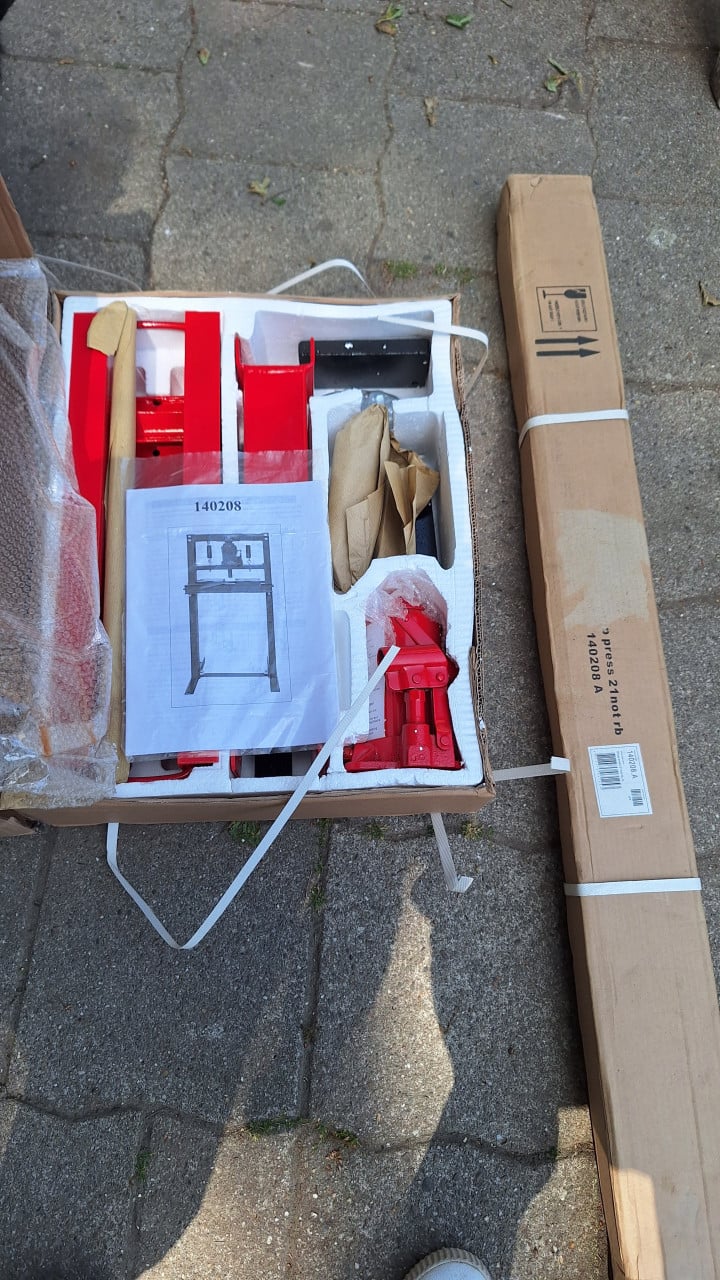 12 ton hydraulics press