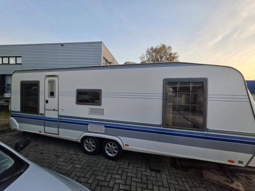 MEGA GROTE HOBBY PRESTIGE 650 DUBBELASSER!  €3750