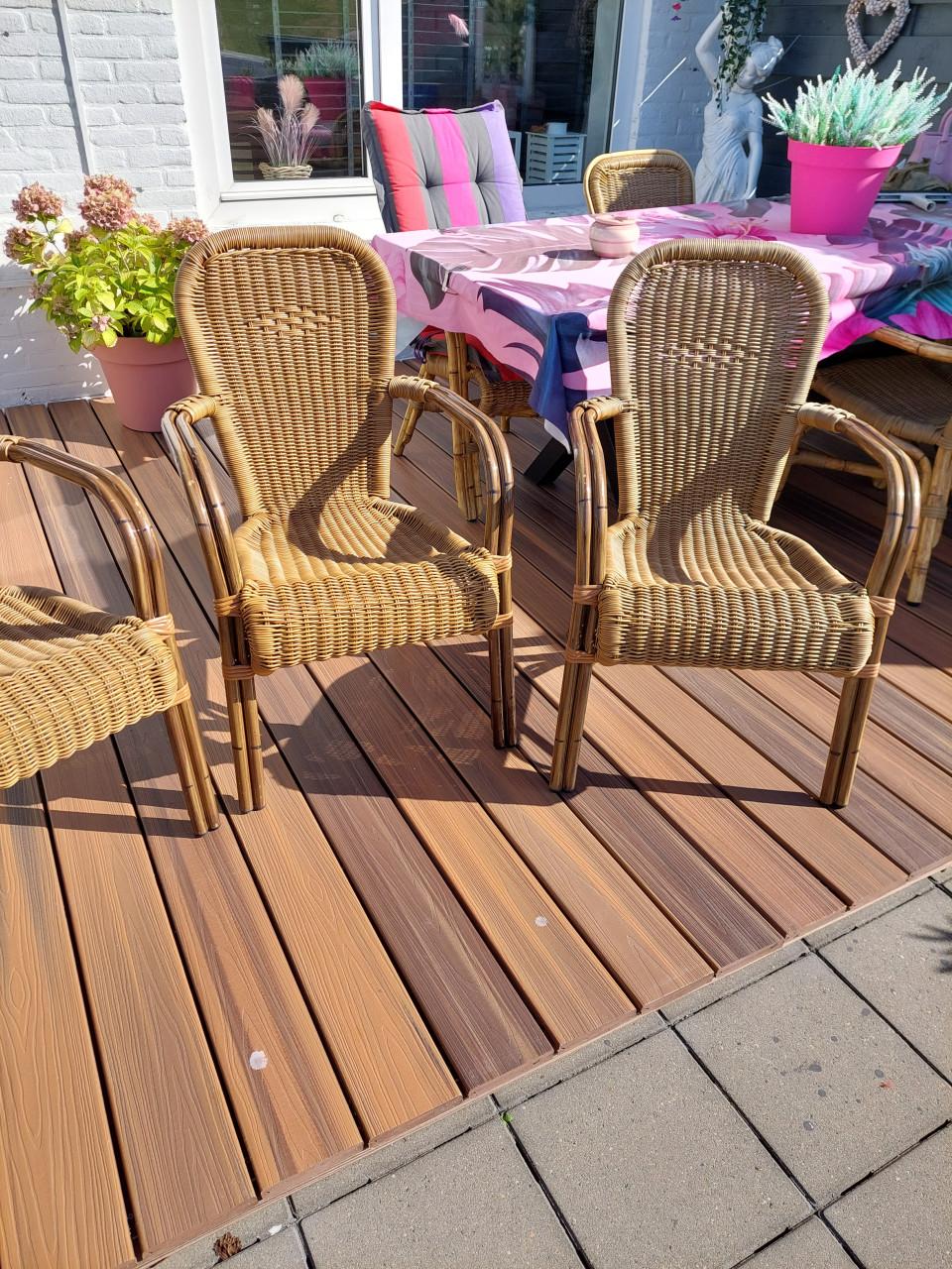 4 nw Horeca terras stoelen