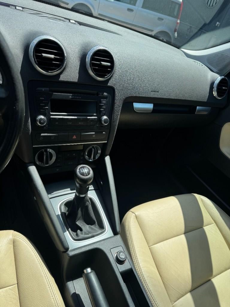 Audi A3 sportback 1.6 attraction business edition