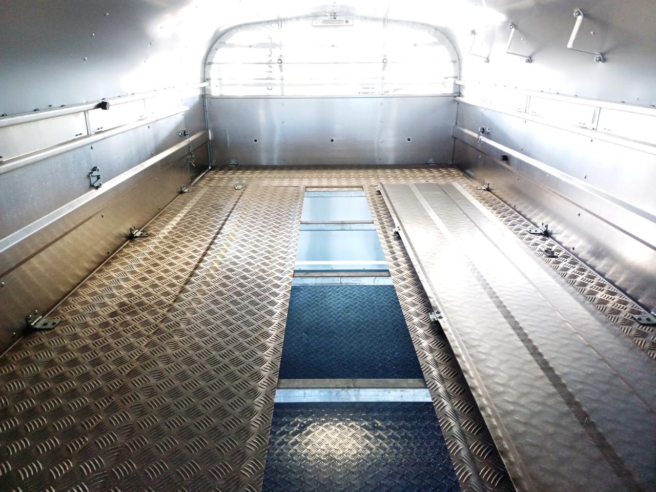 NIEUW Nugent veetrailer 366x180x193cm