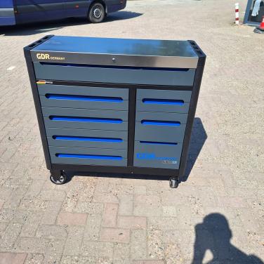 Gereedschap kar nieuw