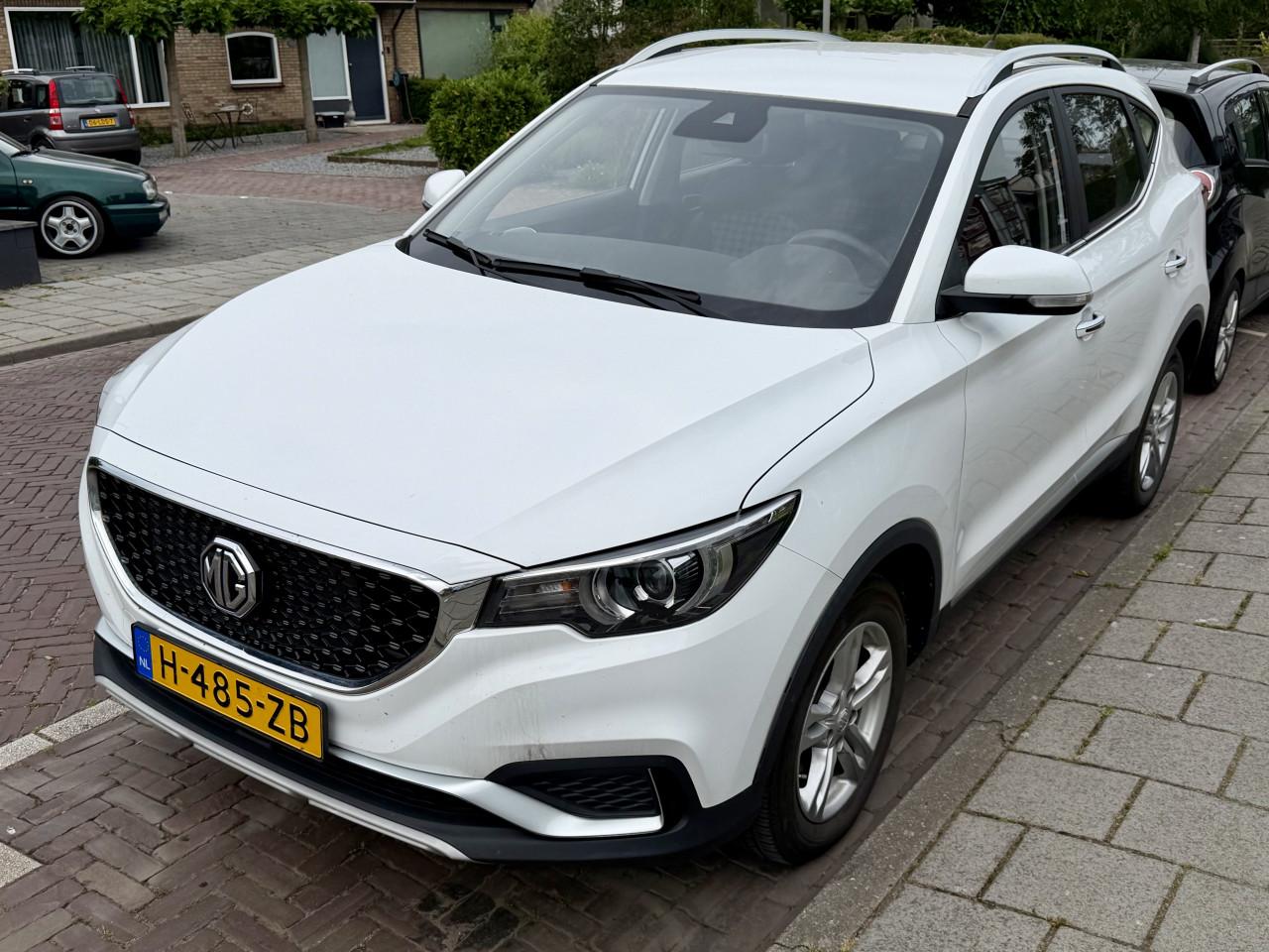 MG ZS EV elektrisch. Laden aan gewoon stopcontact. Inruil nog. Boot/auto