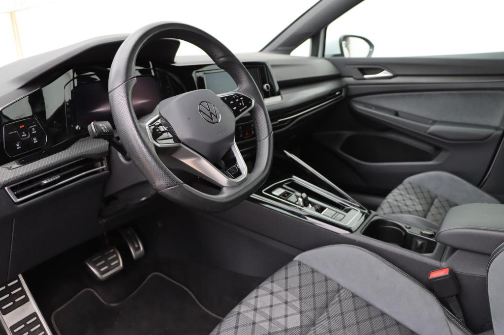 Volkswagen Golf 1.5 etsi r-line dsg7 130pk