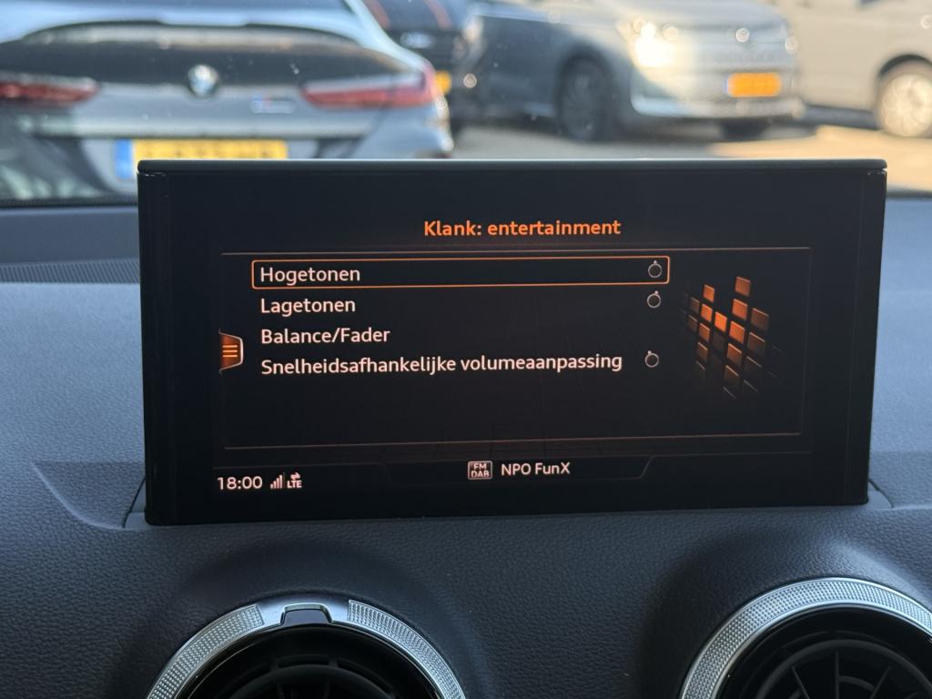 Audi Q2 35 tfsi s edition | pano | leder | vc | matrix | camera | stoelverw