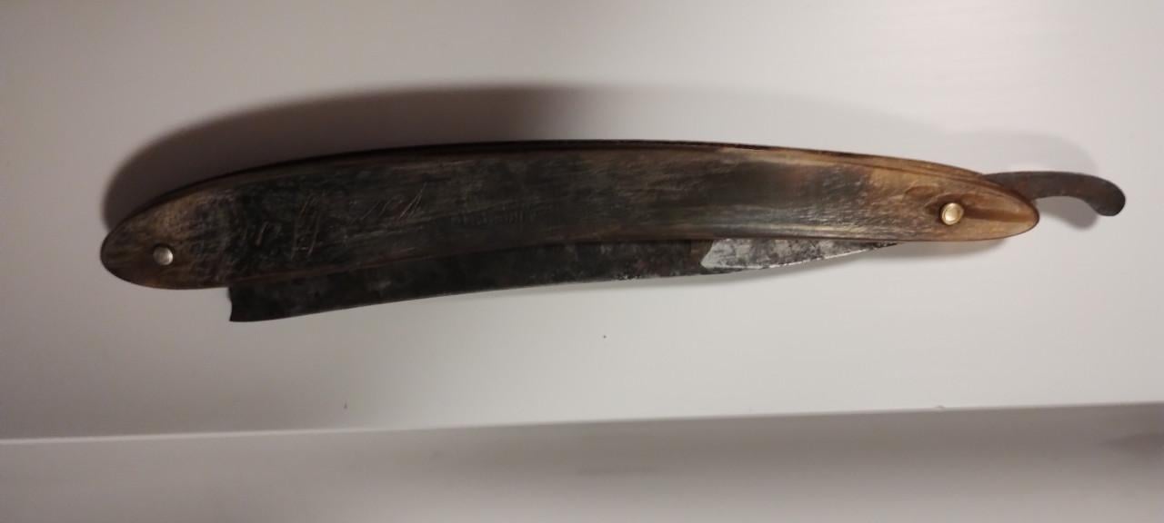 Barbiersmes gebr PITTS Cheffield.