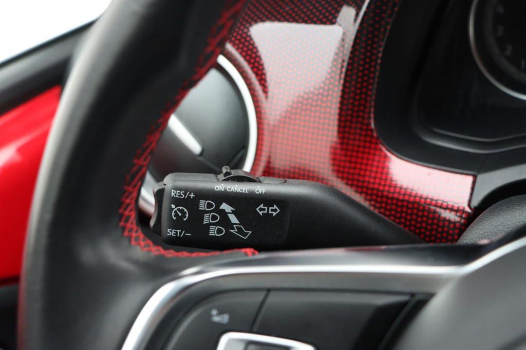 Volkswagen UP! 1.0 tsi gti 116pk