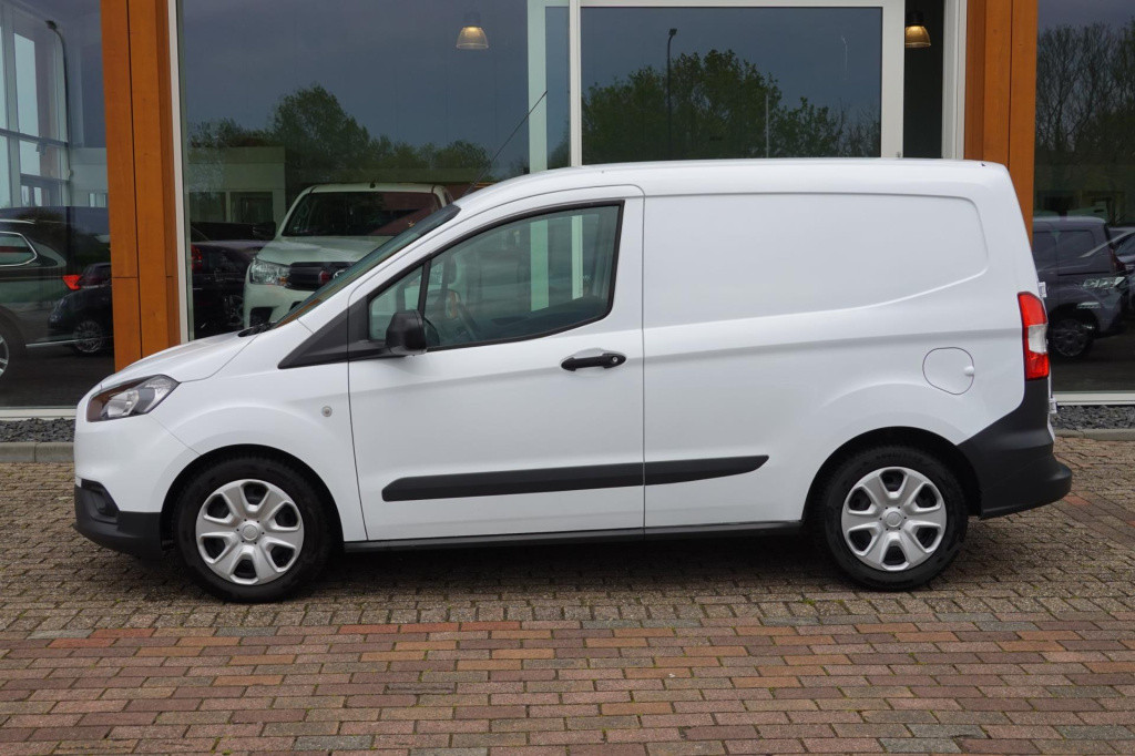 Ford Transit Courier 2022 ford transit courier gesloten bestelwagen trend, 