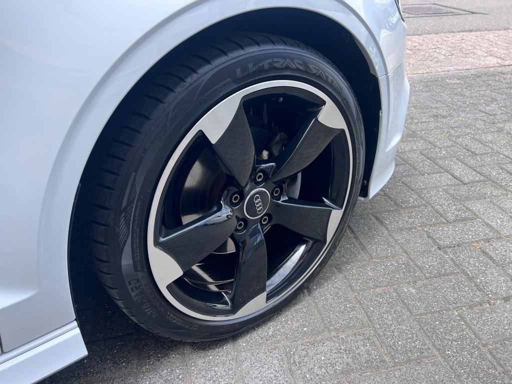 Audi A3 limousine 1.4 tfsi cod ambiente pro line plus