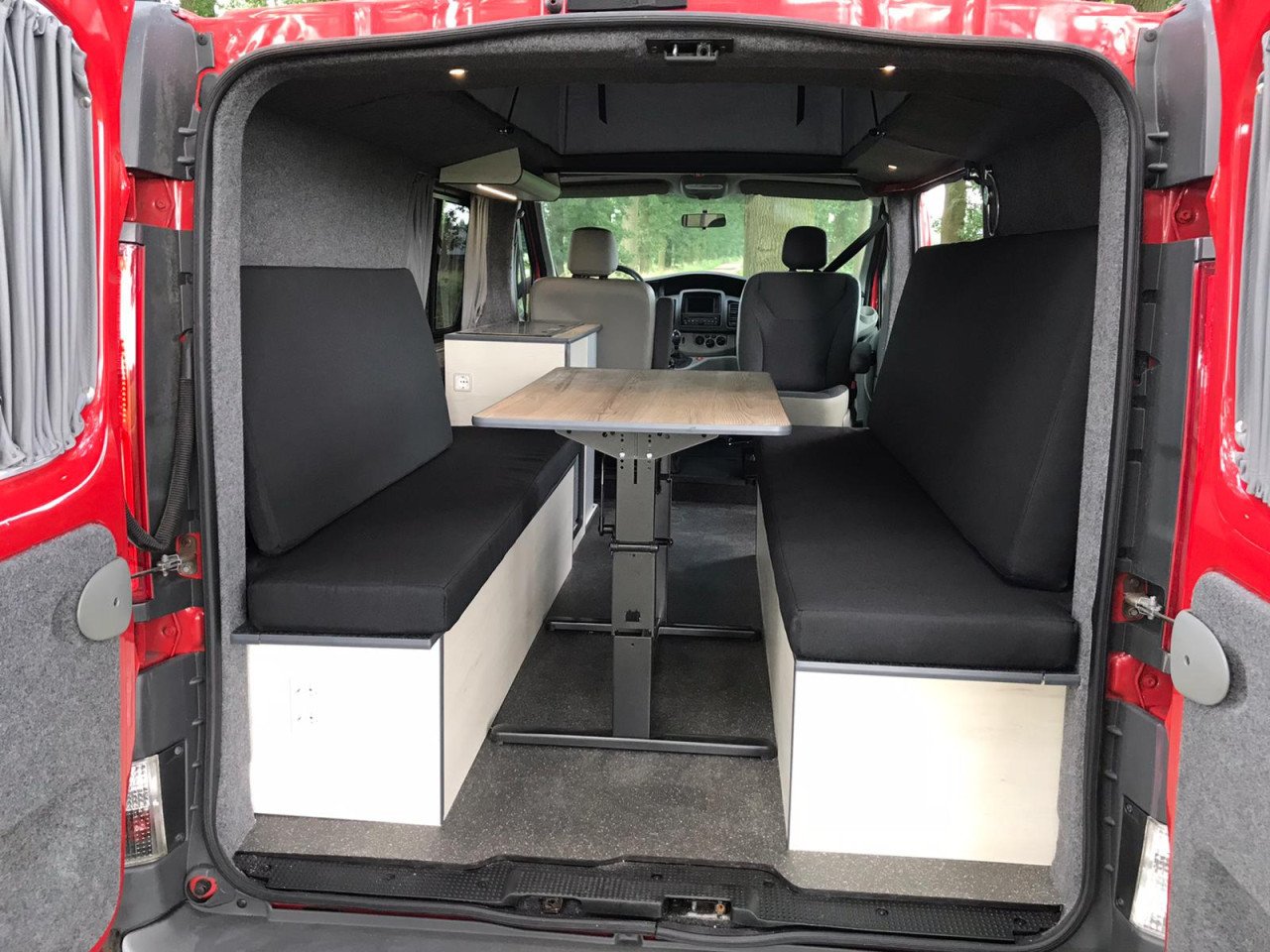 CAMPER