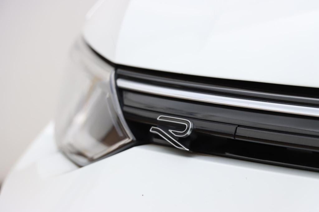 Volkswagen Golf 1.5 etsi r-line dsg7 130pk