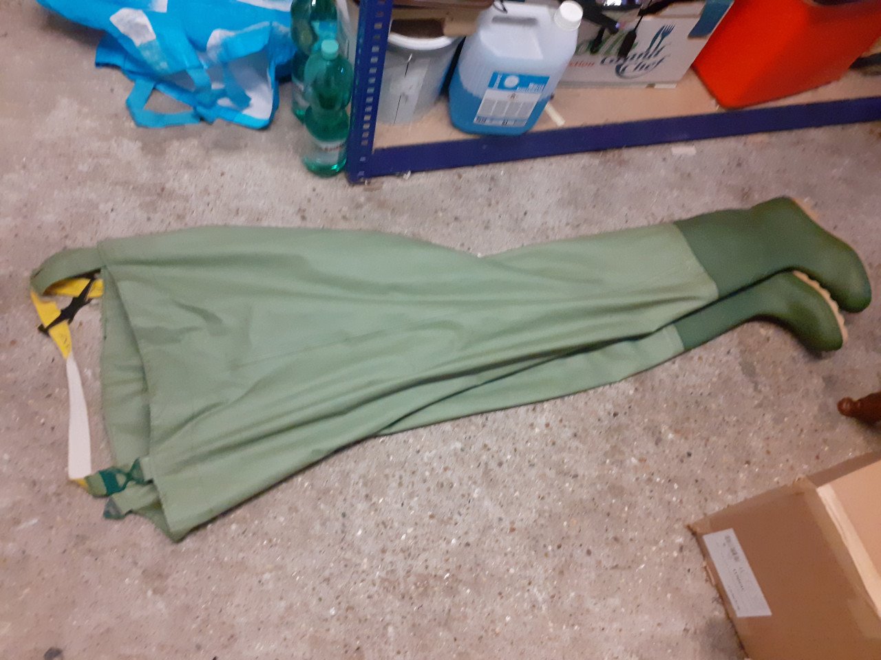 Waadpak bijna niet gebruikt maat 44
