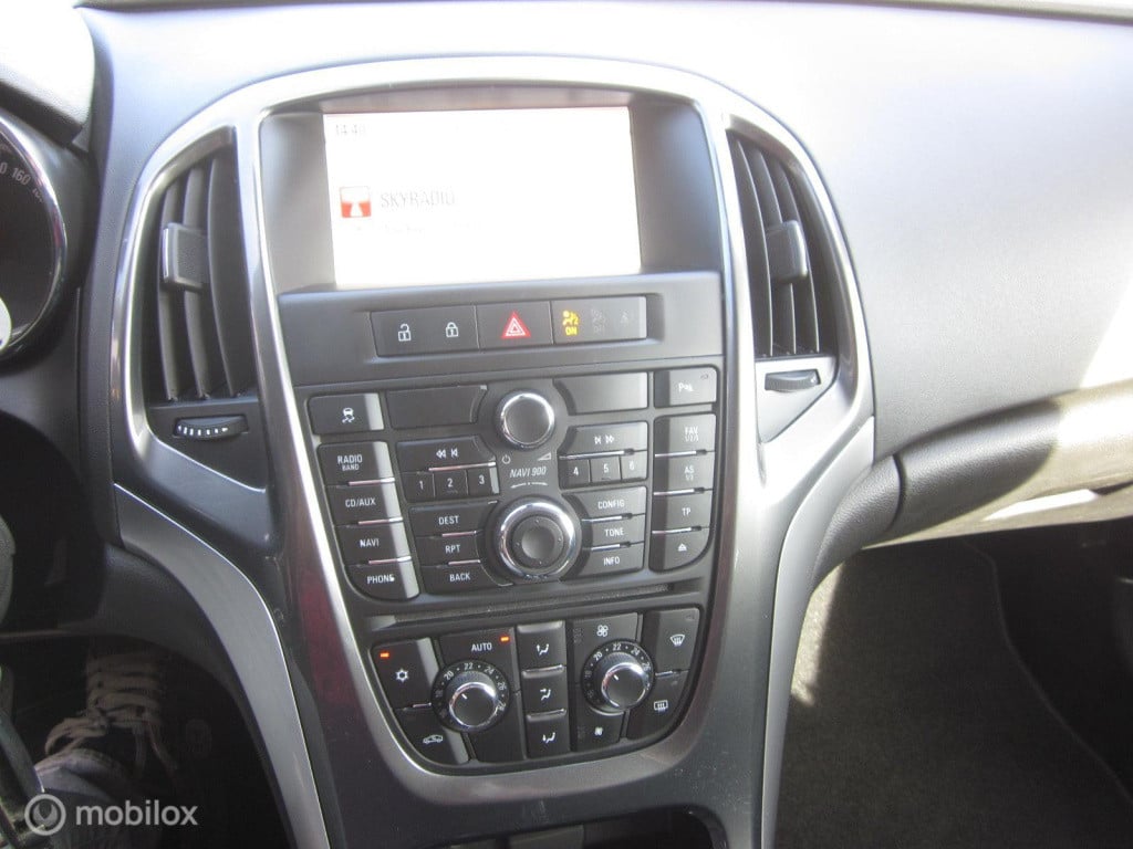 Opel Astra sports tourer 1.6 station edition/airco/cruise/lm velgen/apk tot