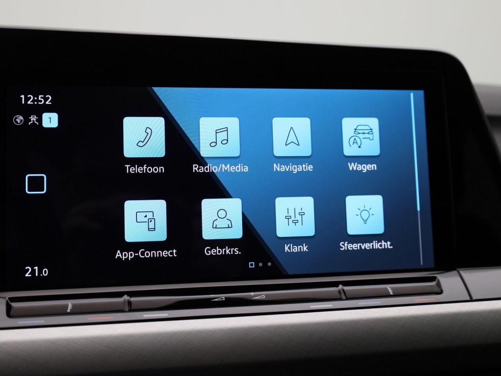 Volkswagen Golf 1.0 tsi life | navigatie | apple carplay / android auto | c