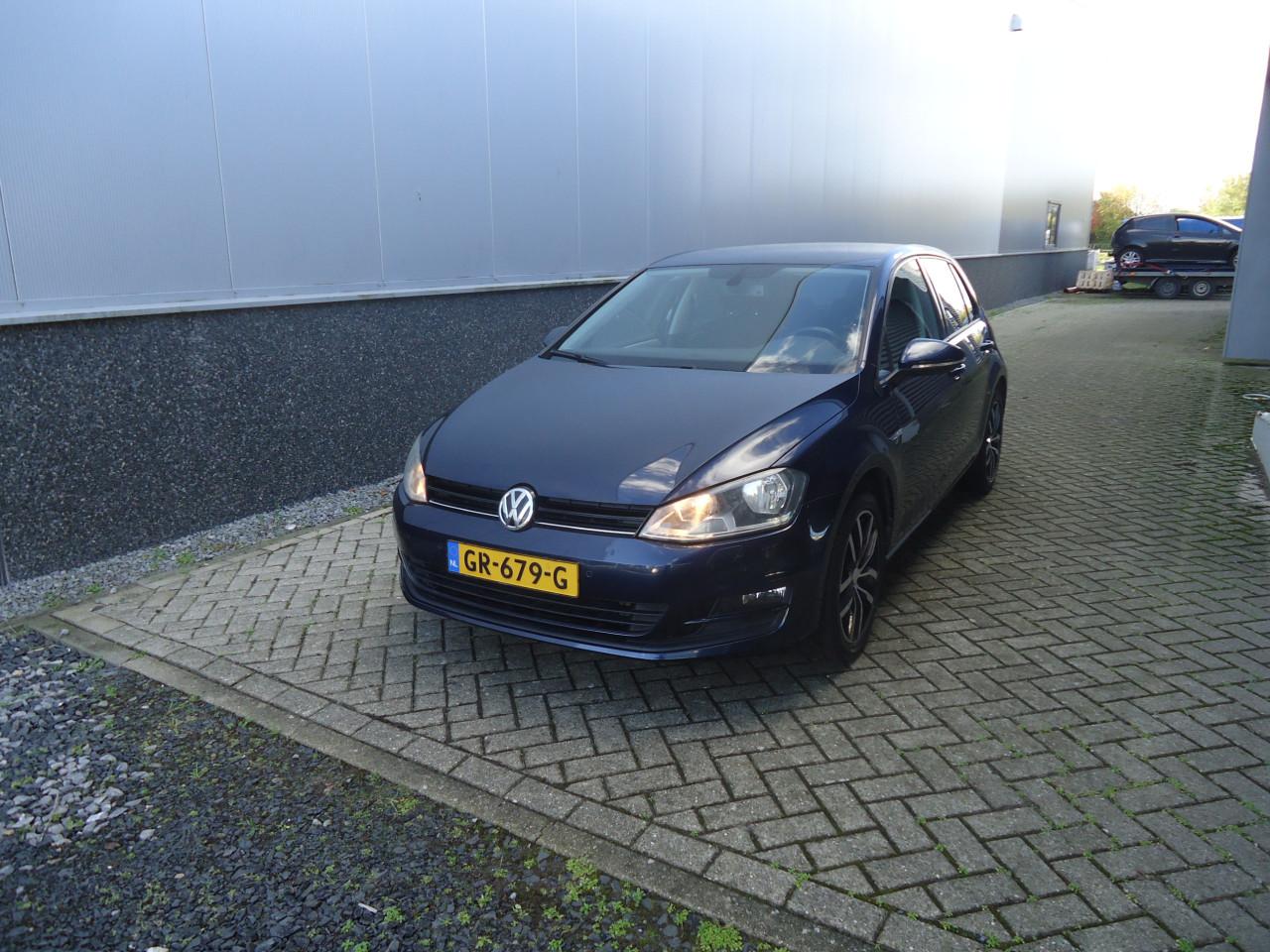 VOLKSWAGEN GOLF 1.2 5DRS HIHGELINE CUP