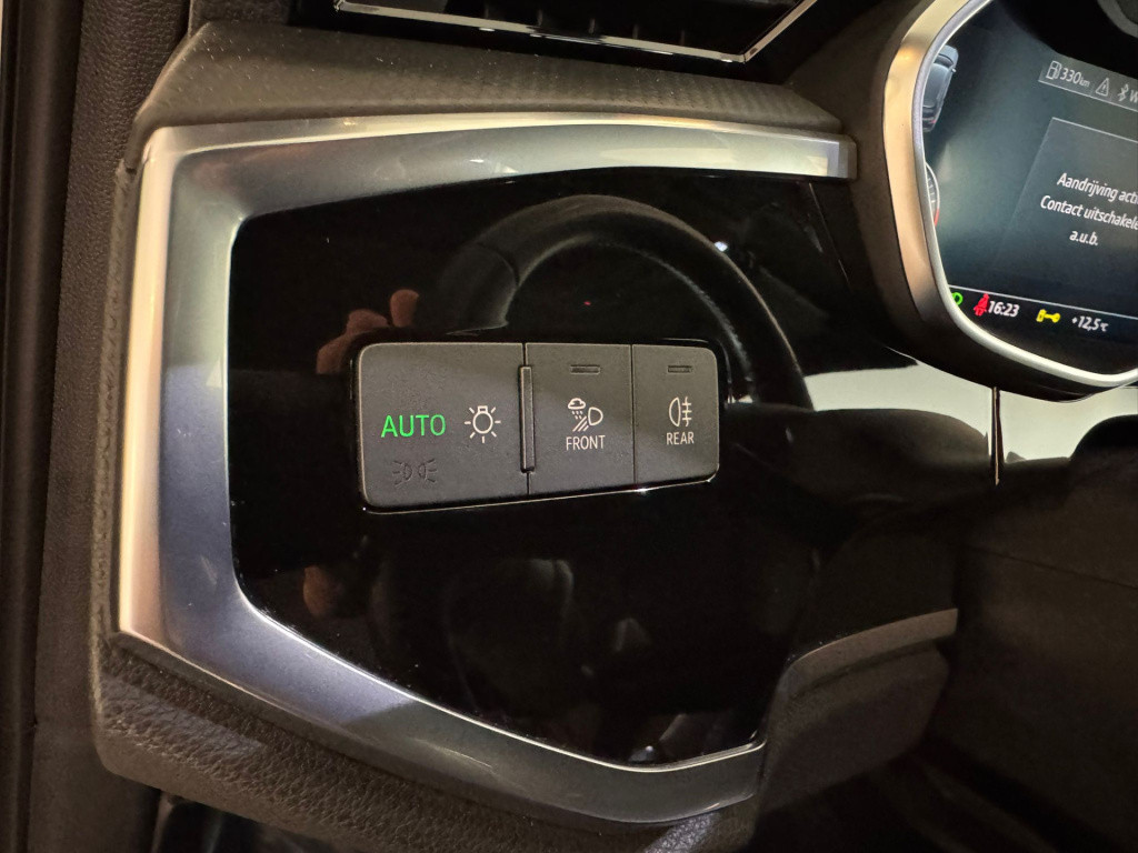 Audi Q3 35 tfsi advanced