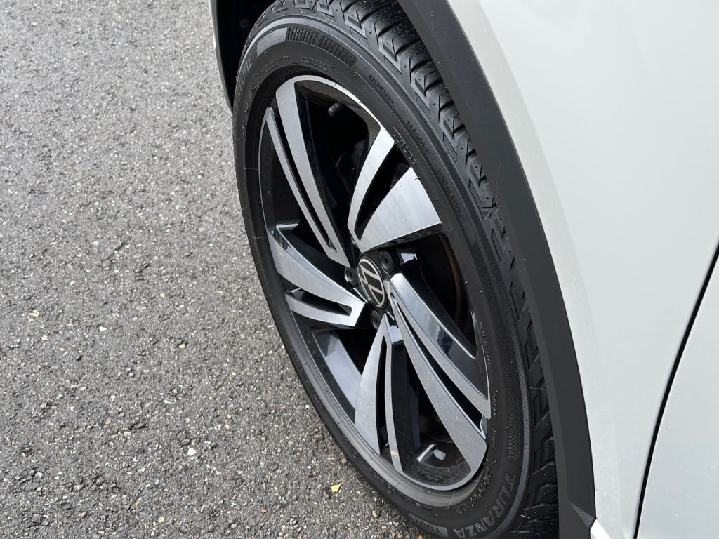 Volkswagen T-roc 1.5 tsi 150pk dsg r-line | camera | carplay | dode hoek | 