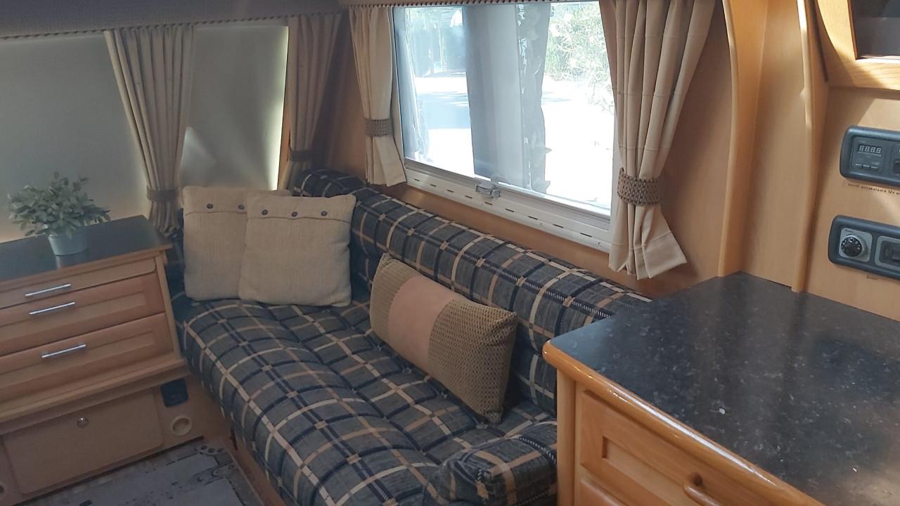 Elddis Crusader type 482 hurricane!