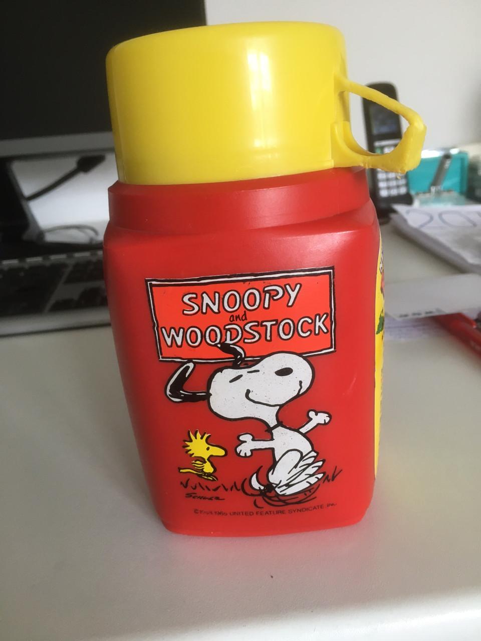Thermosflesje Snoopy Woodstock Inhoud: 0,26 liter In prima staat!