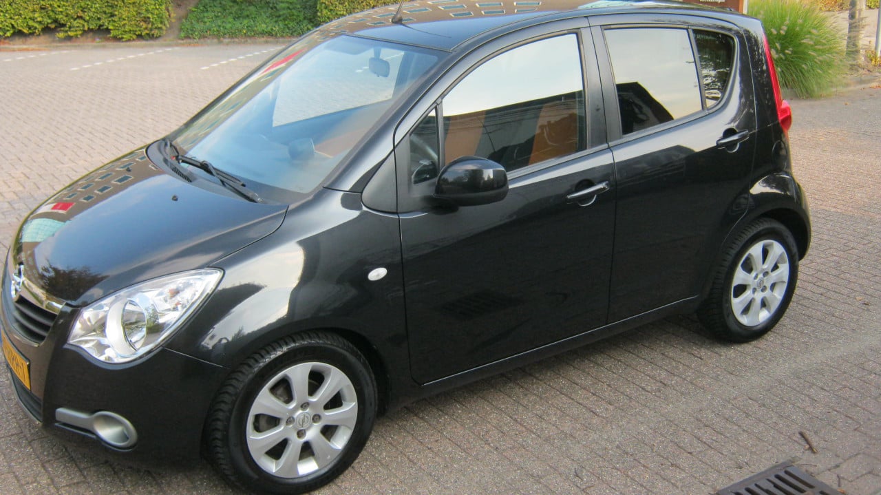 TE KOOP AGILA 1.2 16V UIT 2009 VOOR 1950 EURO