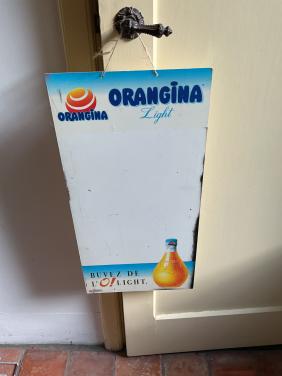 Orangina reclamebord