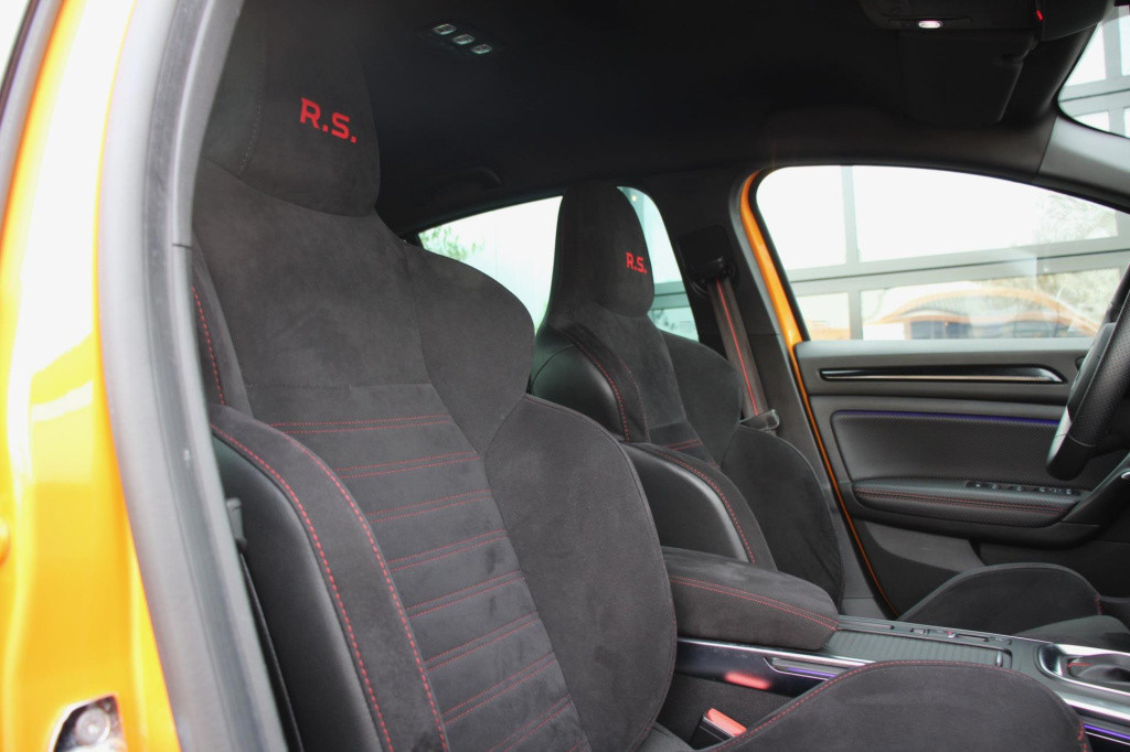 Renault Megane 1.8 tce 280 rs - kw v3 - carbon - custom uitlaat