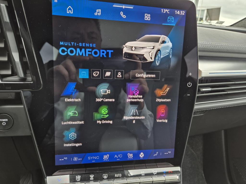 Renault Scenic e-tech ev87 long range iconic solarbay dak, harman kardon au
