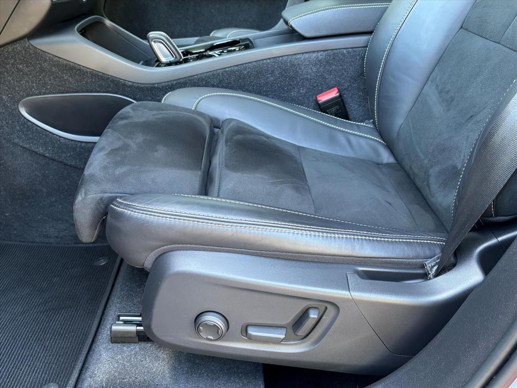 Volvo XC40 1.5 t4 recharge r-design| panoramadak|half leder|el. stoelen| ph
