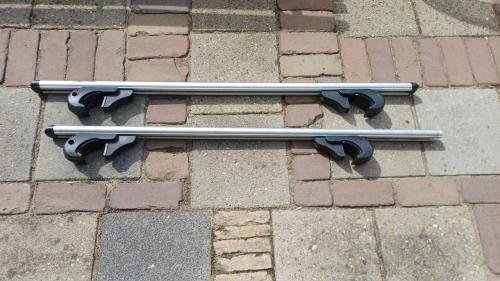 Dakdragers voor auto's met dakrail