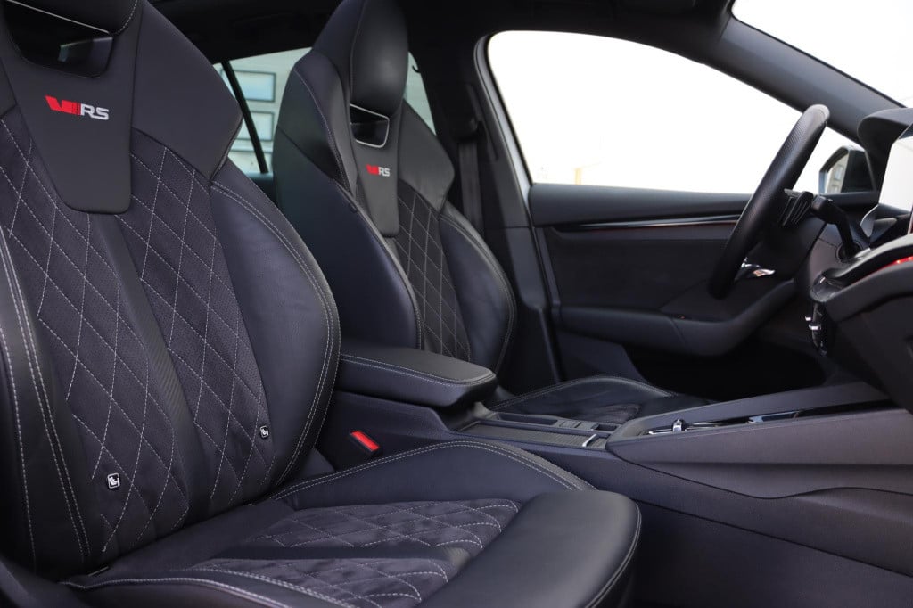 Skoda Octavia combi 1.4 tsi iv rs 245pk dsg6