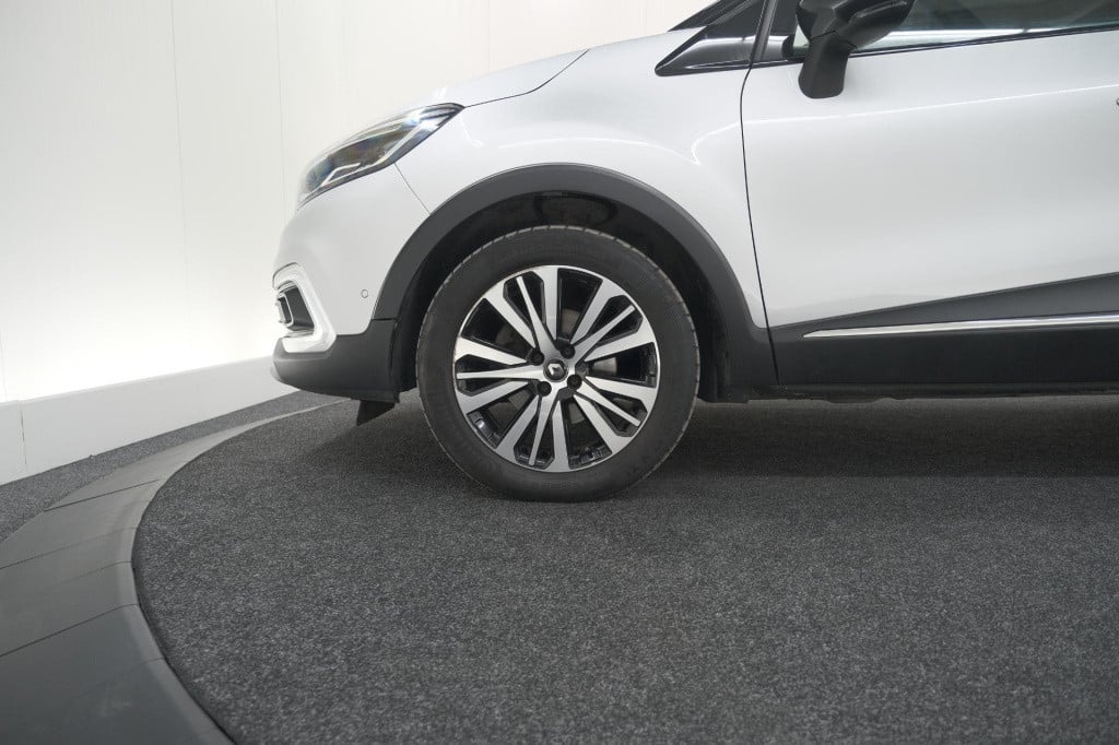 Renault Captur tce 150 edc initiale paris | trekhaak | camera | panoramadak