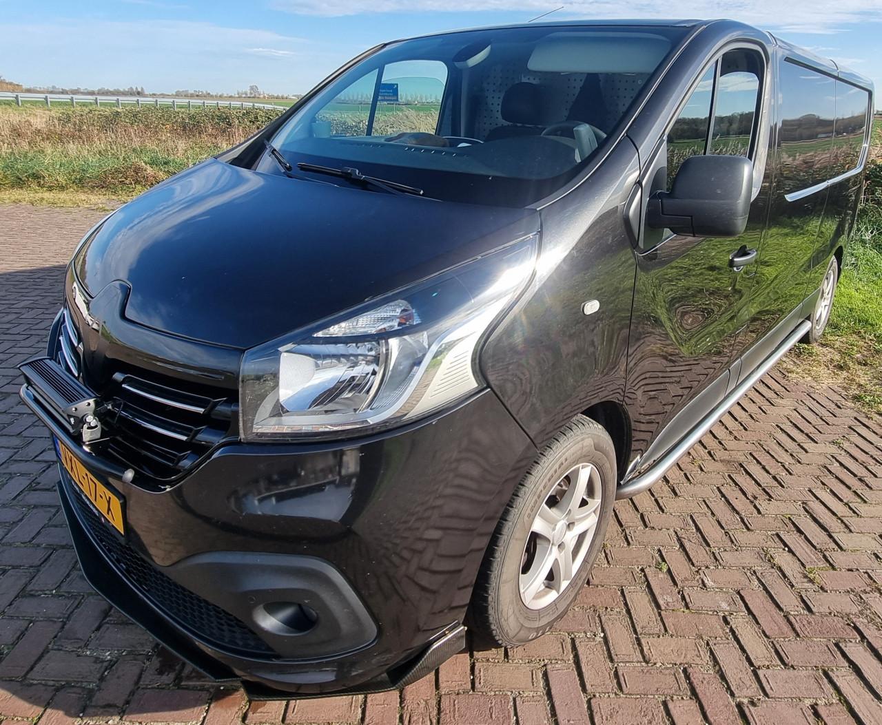 Renault Trafic Comfort Energy Marge particulier zwart metallic airco apk