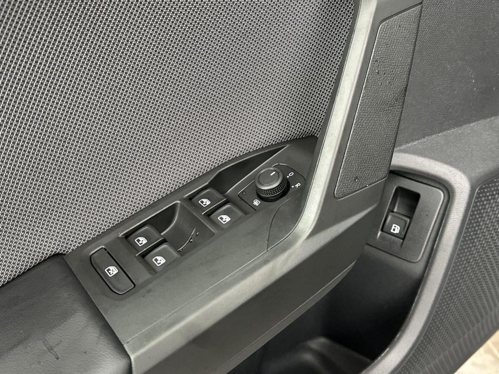 Seat Leon style business intense 1.5 tsi ehybrid 150 kw / 20