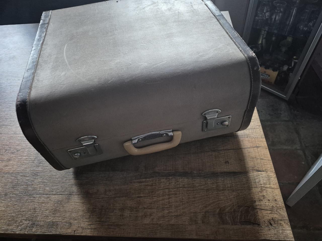 Parrot accordeon 60 bas met orginele koffer.