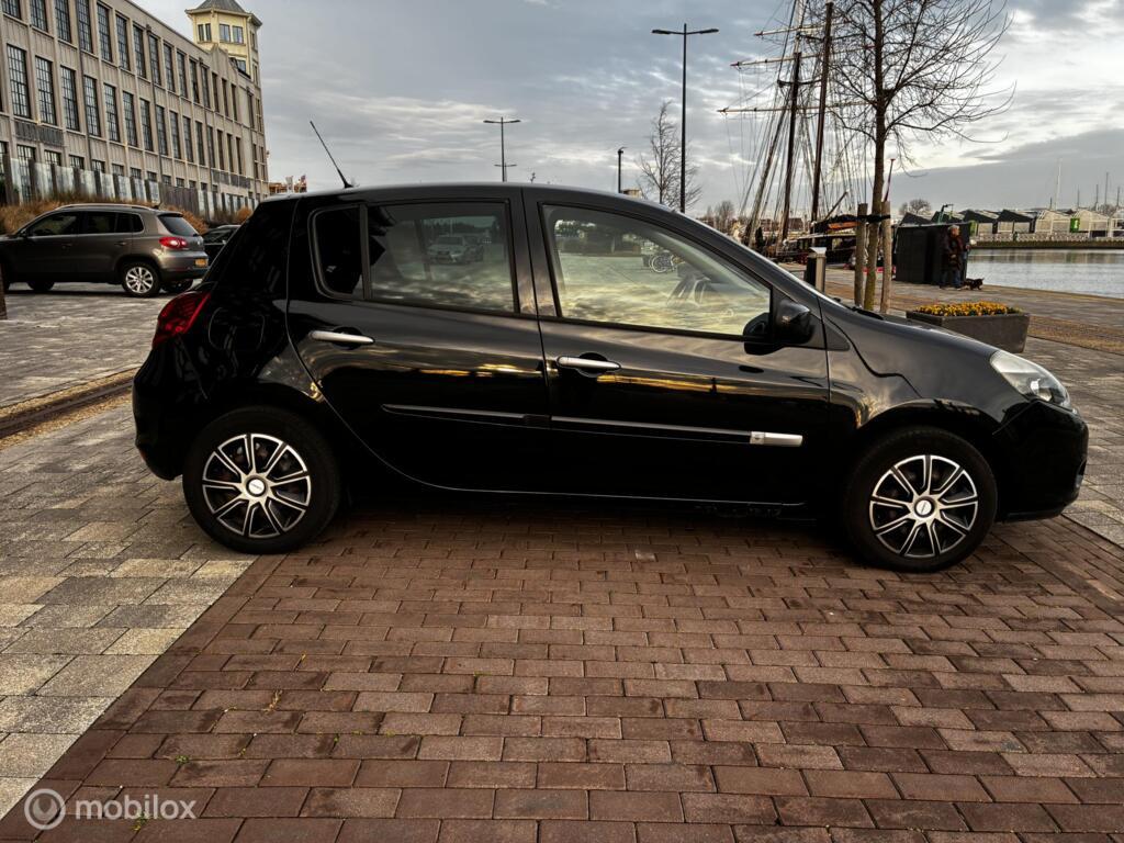 Renault Clio 1.2 Authentique Airco km140.558 Nap 5Deurs BJ2012