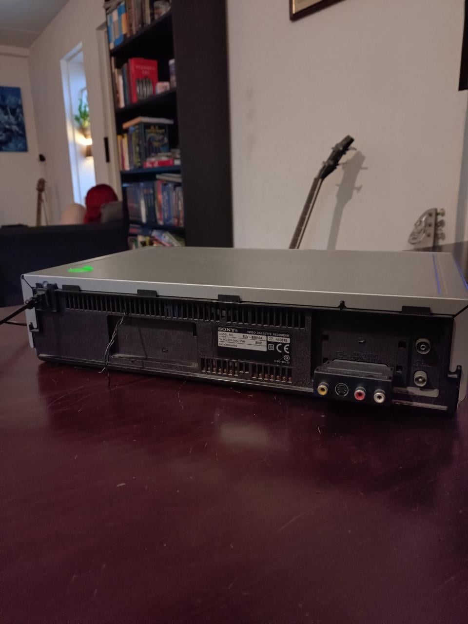 Videorecorder (VHS) te koop!