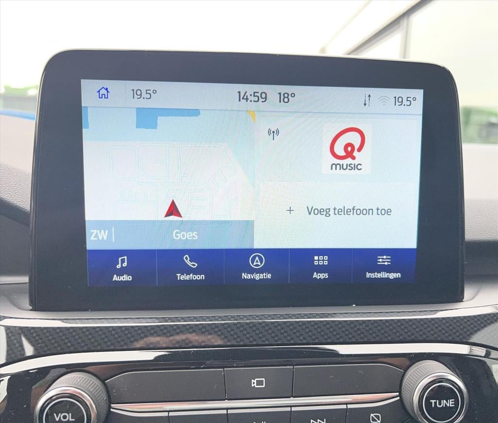 Ford Kuga 1.5 ecoboost 150pk st-line winterpack , carplay