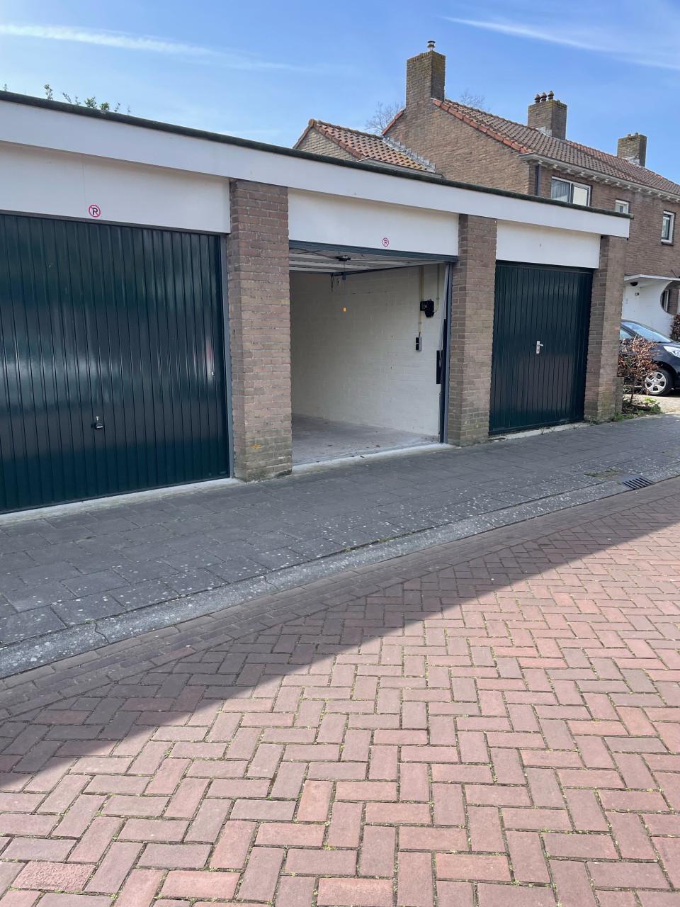 Garagebox Sint Eustatiuslaan Vlissingen te huur