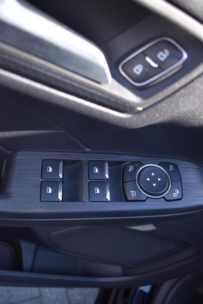 Ford Kuga 2.5 phev st-line x